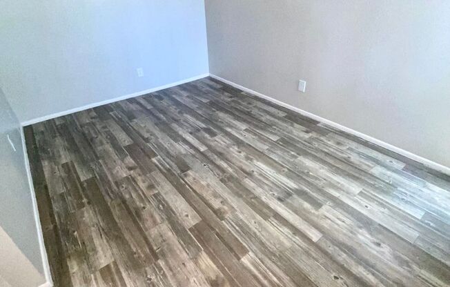 1 bed, 1 bath, 575 sqft, $944, Unit 275