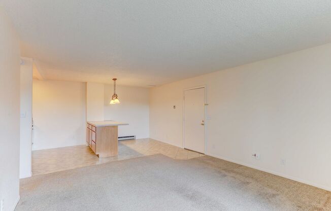 1 bed, 1 bath, 712 sqft, $1,600, Unit 9/004