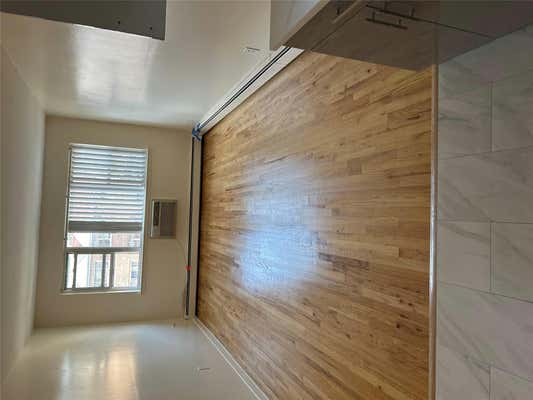 3 beds, 1 bath, 1,200 sqft, $2,900, Unit 3