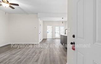 229 E JOHNSON CIR