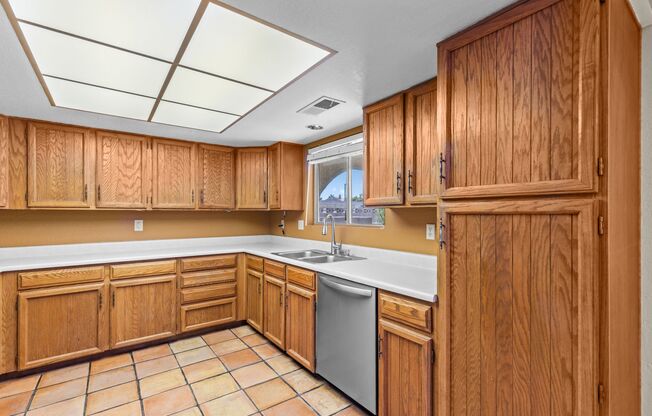 3 beds, 2 baths, $2,790