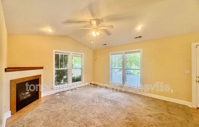 3 ROSEMONT CT