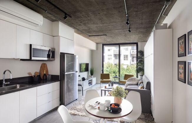Studio, 1 bath, 341 sqft, $1,785, Unit Unit 505