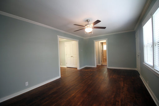 3 beds, 2 baths, $1,650