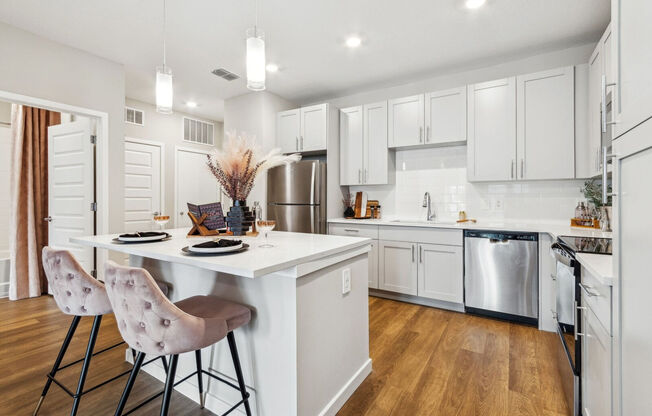 1 bed, 1 bath, 786 sqft, $1,825