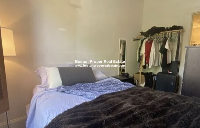 291 NEWBURY ST