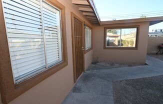 2608 Mesquete Ave - 1 bed Apartment - NO PETS