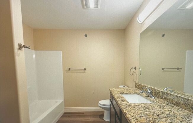 4 beds, 2 baths, 1,005 sqft, $1,450, Unit C304