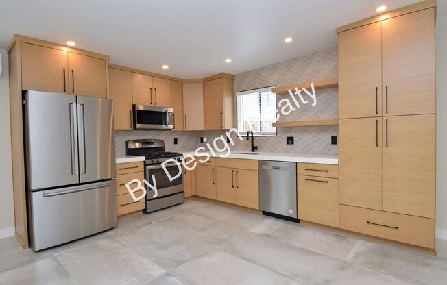 3 Bed 3 Bath - Built in 2024 - 1/2 Mile to the University of Arizona