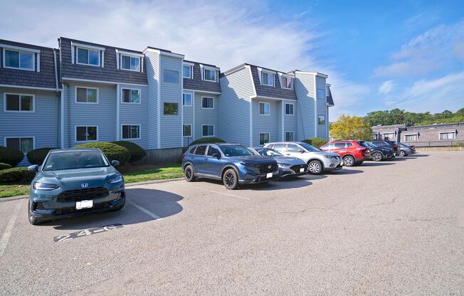 2 beds, 1 bath, 1,050 sqft, $2,400, Unit 59-2