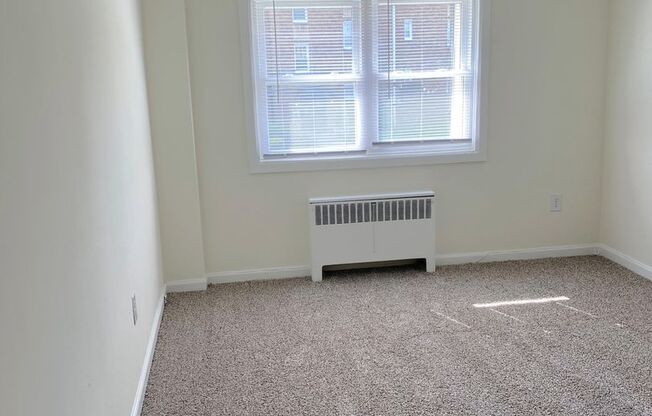 2 beds, 1 bath, 800 sqft, $1,389, Unit A11