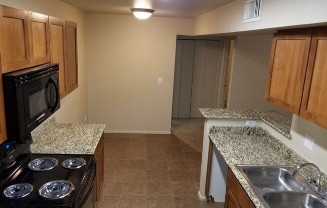 2 beds, 2 baths, $1,700