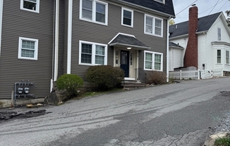 9 HILLSIDE AVE