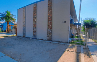 382 N. Glenn