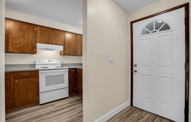 2 beds, 1.5 baths, 1,050 sqft, $2,049, Unit 214-776A