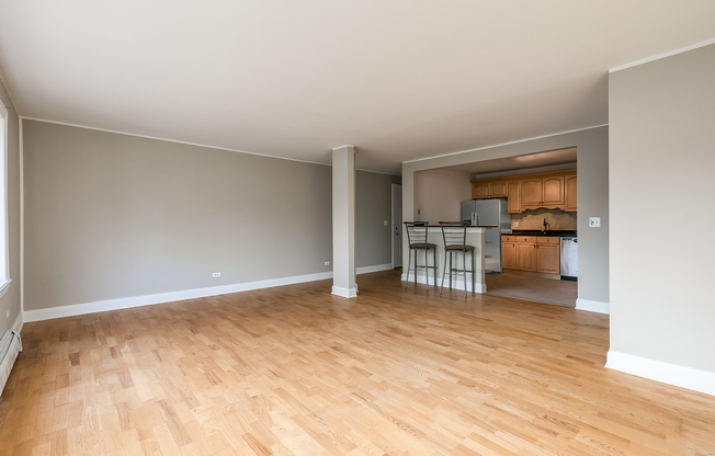 1328 Webford Ave
