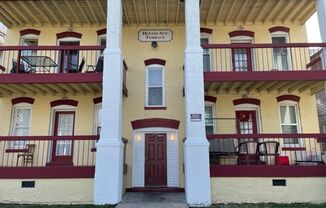 Historical Colonial Apartment Building With an Adorable Available Unit!