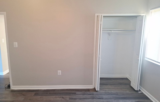 Top-Floor 2-Bedroom Condo in Southwest DC – Remodeled & Move-In Ready