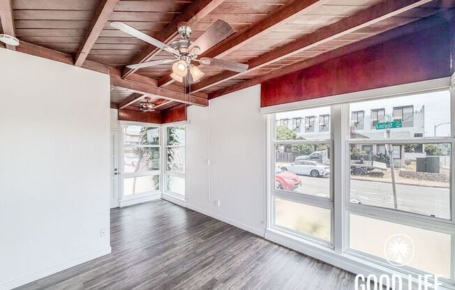 3104 NIMITZ BLVD