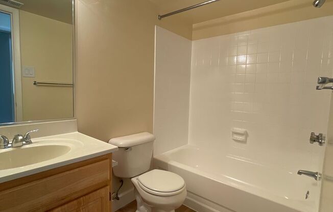 1 bed, 1 bath, 745 sqft, $1,660, Unit 14202 #203