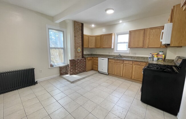 182 PROCTOR AVE