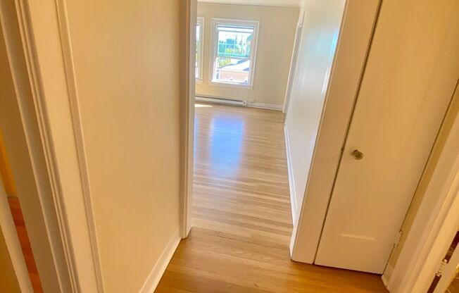 Studio, 1 bath, 454 sqft, $1,545, Unit 303