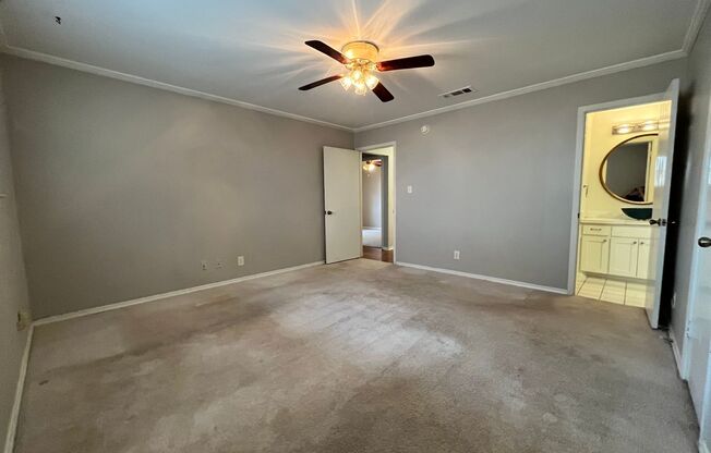 3 beds, 1 bath, $2,100