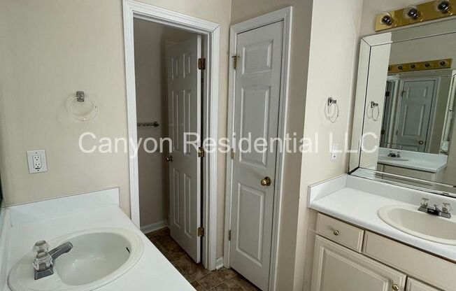 3 beds, 2 baths, $2,030