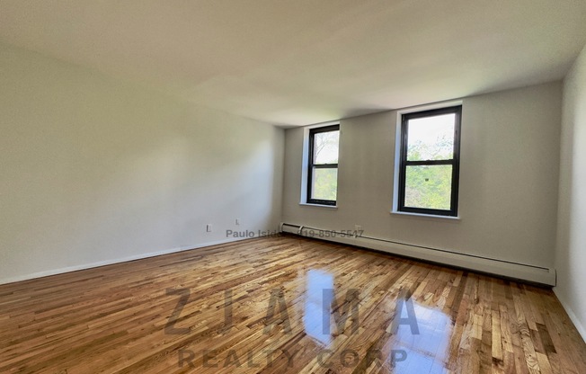 152 PARKSIDE AVE