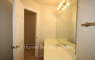 3 beds, 2 baths, $1,295