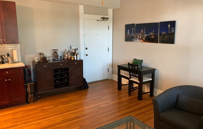 1 bed, 1 bath, $1,600