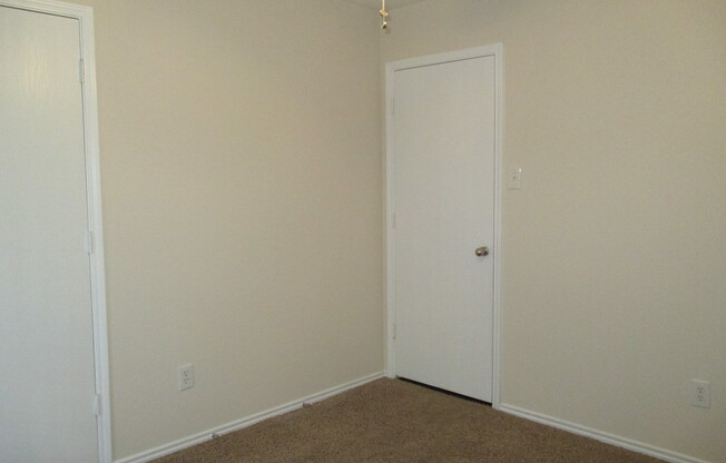 3 beds, 2 baths, $1,850