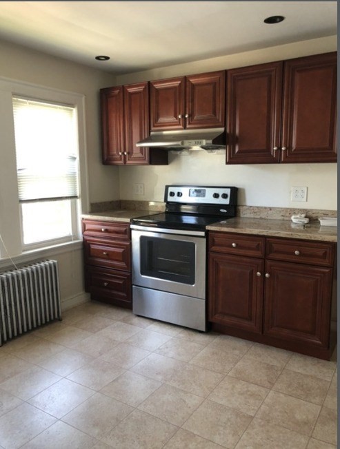 55 HODGES AVE