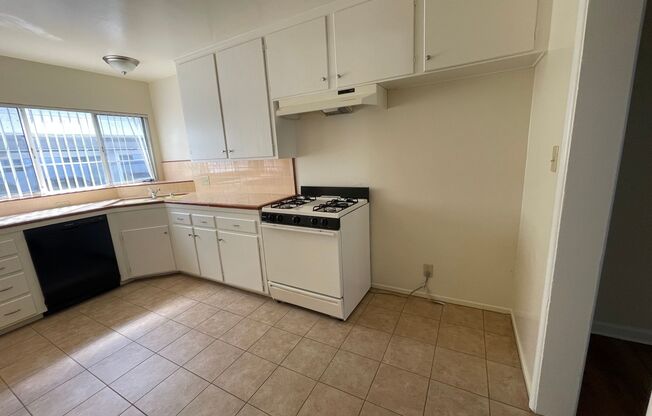 1 bed, 1 bath, 624 sqft, $1,995, Unit 122