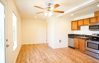 Studio, 1 bath, 294 sqft, $1,095, Unit 5607-203