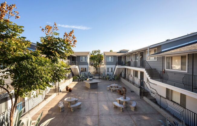 Talmadge Pacific Apartments