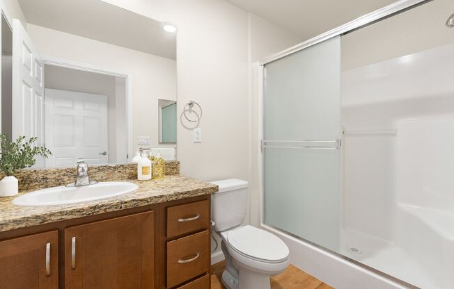 2 beds, 2 baths, 1,015 sqft, $1,685, Unit 319