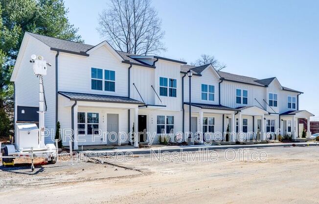 600 HADLEY VLG BLVD