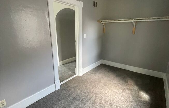 9th St Investments 2562