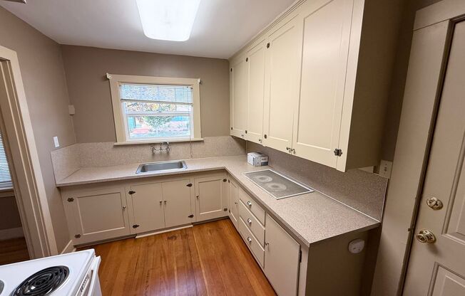 2 beds, 1.5 baths, 1,160 sqft, $1,750, Unit 7342