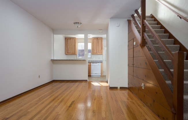1 bed, 1 bath, $2,450, Unit 1048