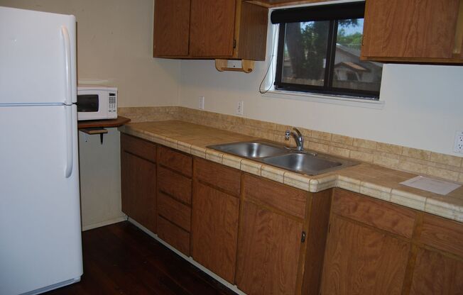 2 beds, 1 bath, $1,850