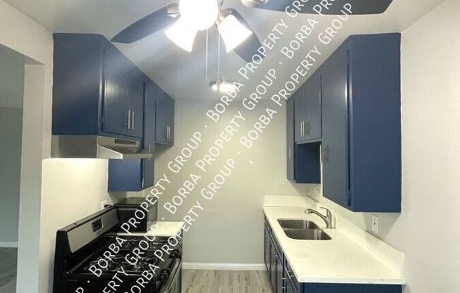 2391 LOCUST AVE