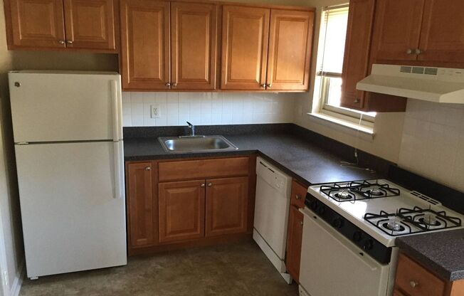 1 bed, 1 bath, 675 sqft, $2,000, Unit S302A