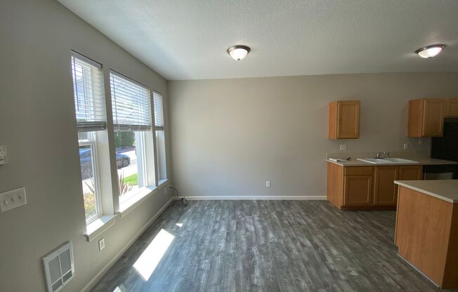 Beaverton Townhome + 1 car Garage - 2 Bedrooms 2.5 Baths, 1,035 Sq. Ft.