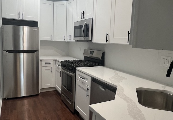 1402 N. Greenview