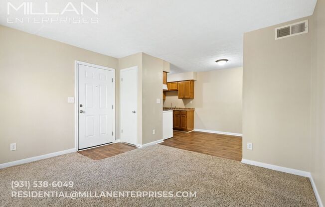 2 beds, 1 bath, 650 sqft, $1,100, Unit B-12