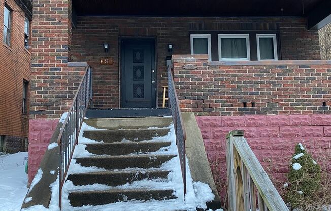 3 beds, 1 bath, $1,600, Unit Allentown