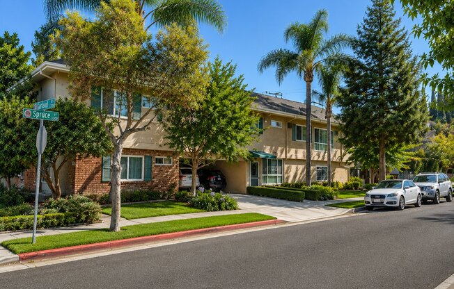 1807 Fremont Ave