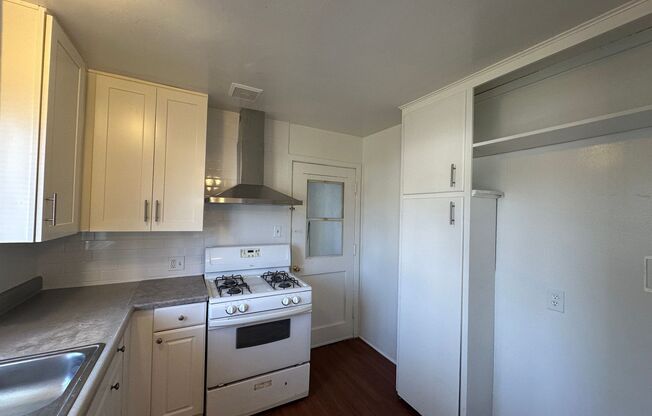 Lakewood Garden Apts